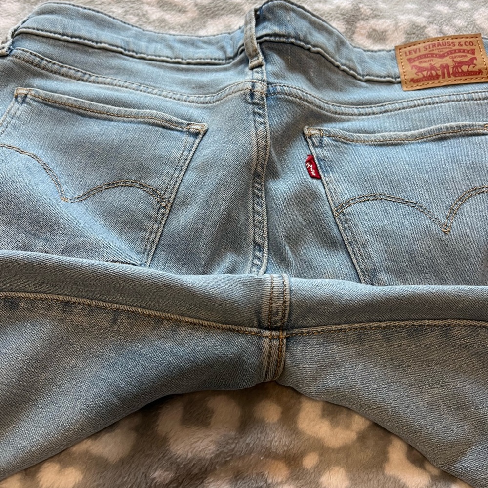 Levi’s Distressed 711 Skinny Jeans/Size 30 - Picture 5 of 5